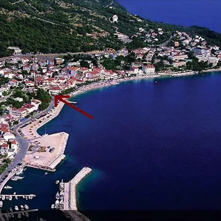 Jakov アパート *